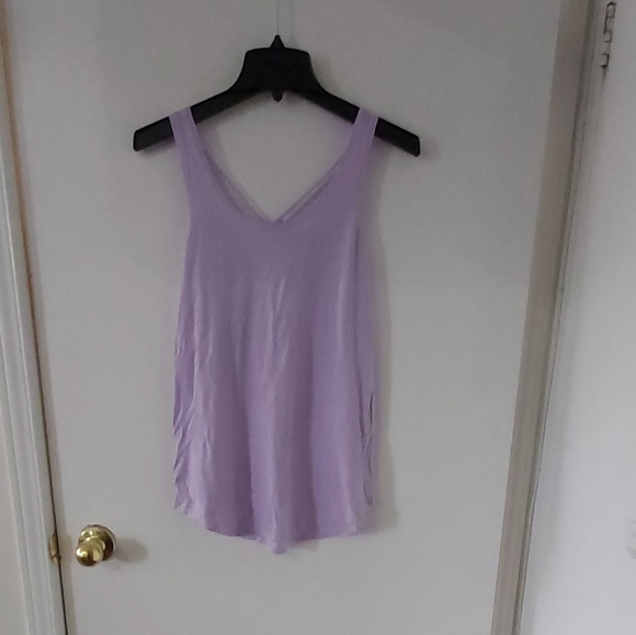 SOLD🌷3for$20!🌷 tank - Picture 4 of 4